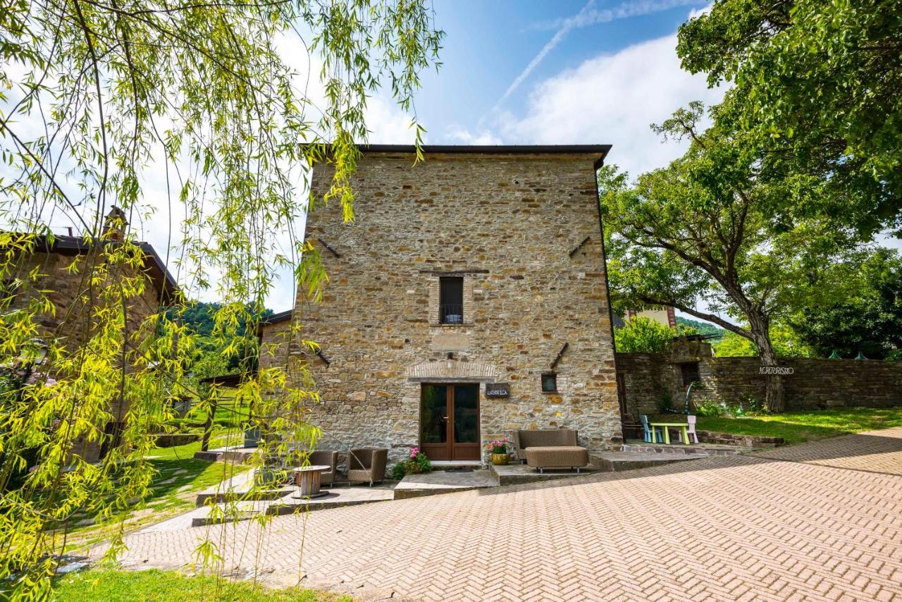 Agriturismo Il Salice Tizzano Val Parma Экстерьер фото