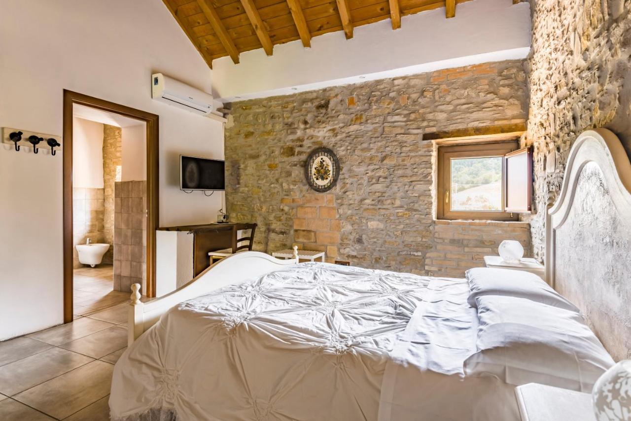 Agriturismo Il Salice Tizzano Val Parma Экстерьер фото