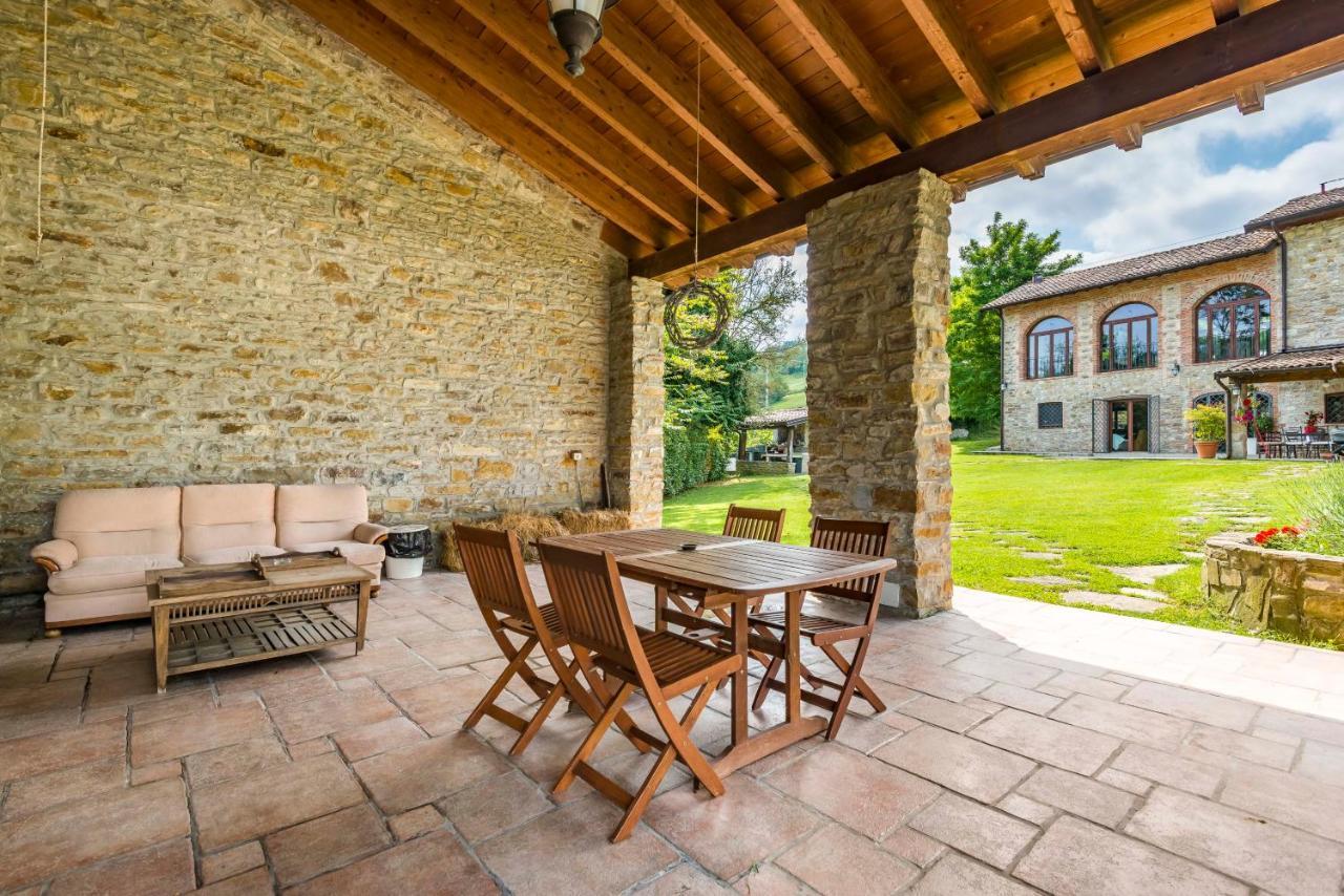 Agriturismo Il Salice Tizzano Val Parma Экстерьер фото