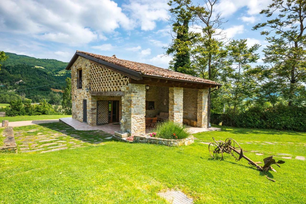 Agriturismo Il Salice Tizzano Val Parma Экстерьер фото