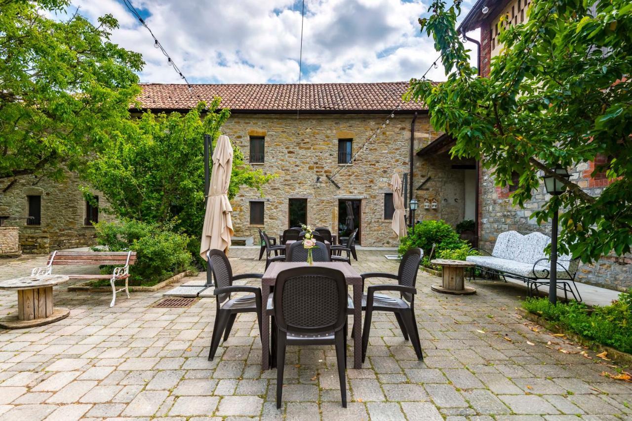 Agriturismo Il Salice Tizzano Val Parma Экстерьер фото